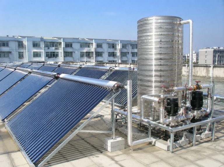 宜阳县商用大容量真空管太阳能热水系统